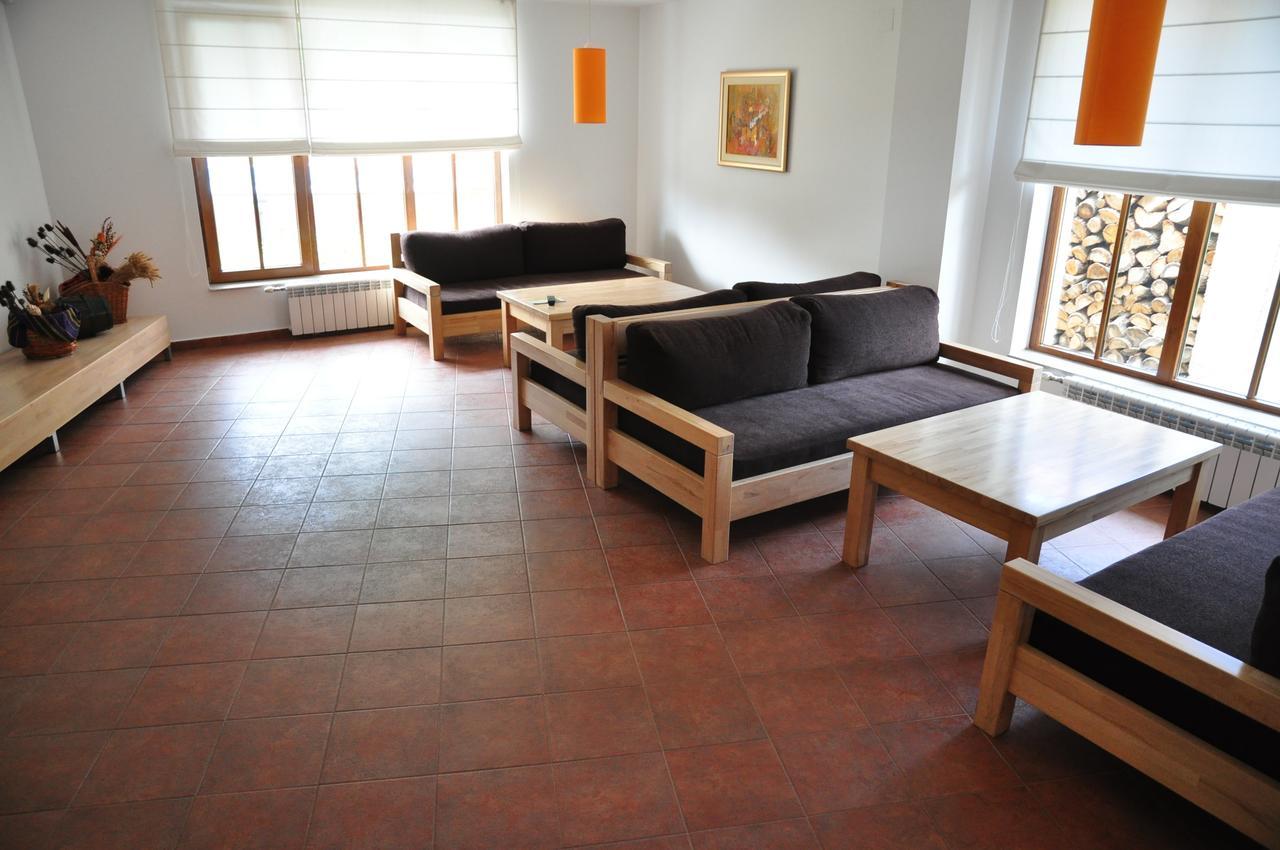 Hotel Black Stork Nisovo Extérieur photo