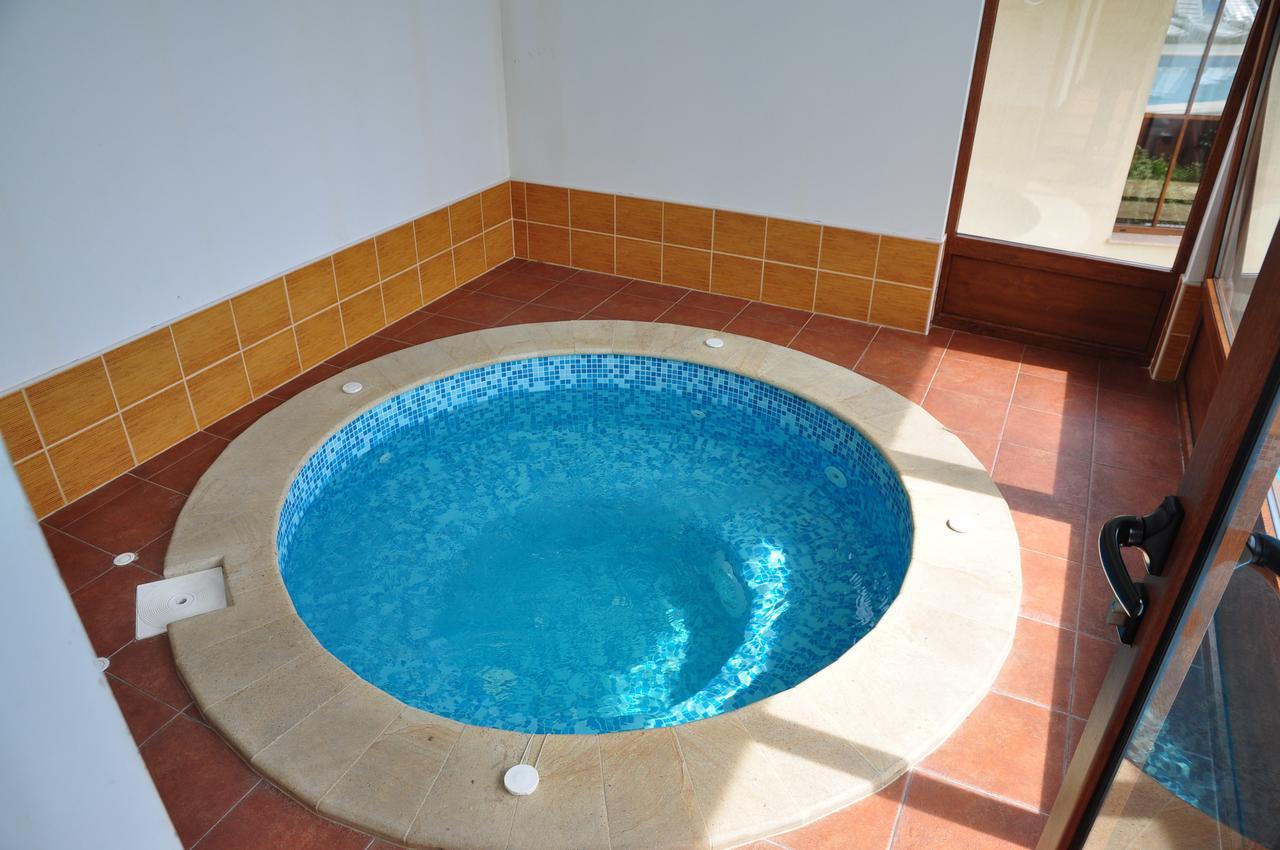 Hotel Black Stork Nisovo Extérieur photo