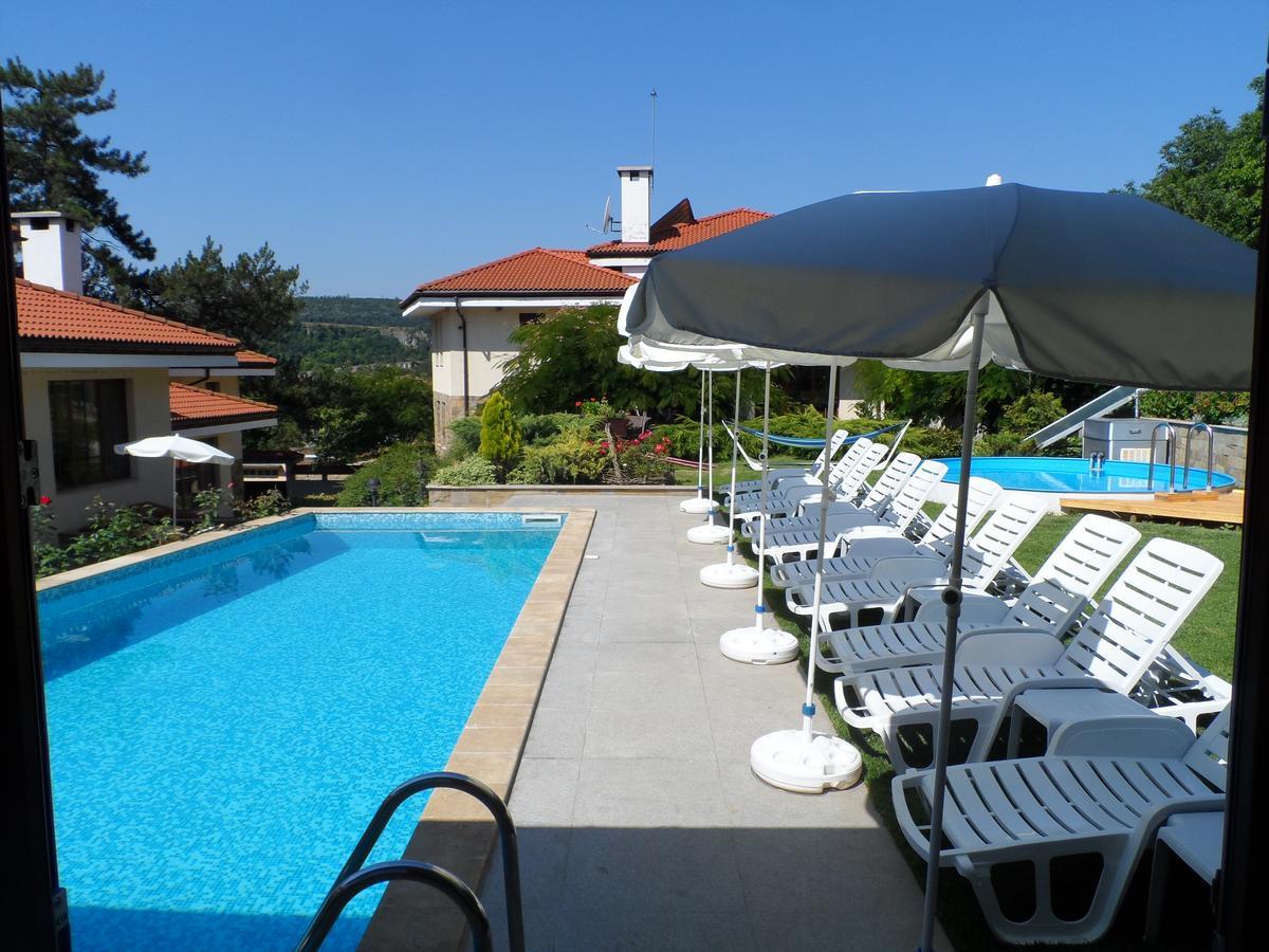 Hotel Black Stork Nisovo Extérieur photo
