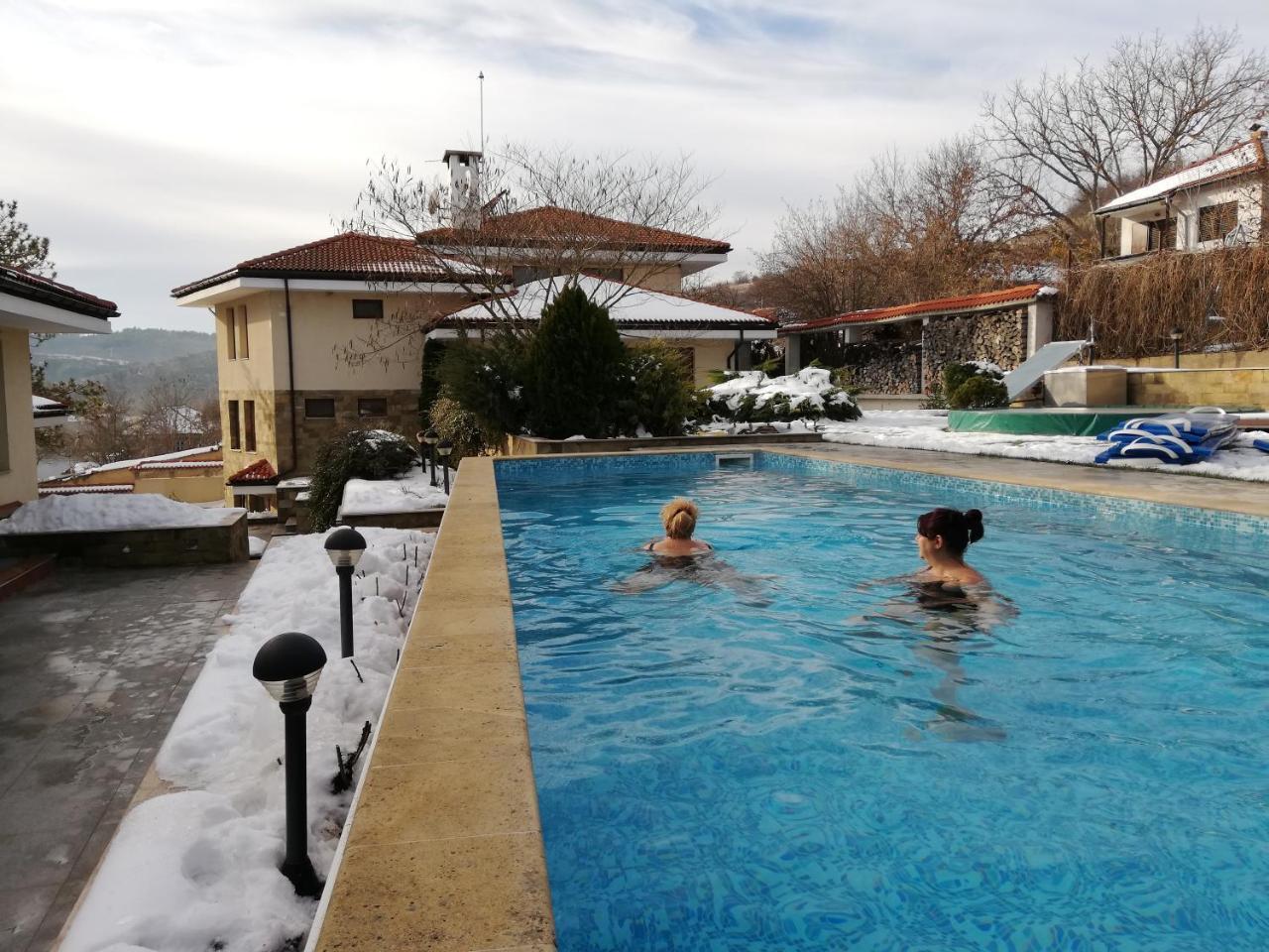 Hotel Black Stork Nisovo Extérieur photo